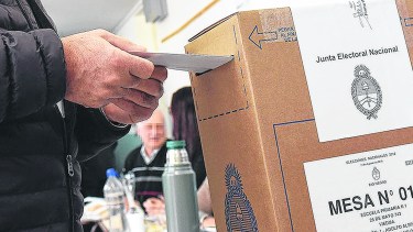 Habrá un operativo excepcional  en los comicios por las restricciones de la pandemia por el coronavirus. 
foto:Mauricio Martin