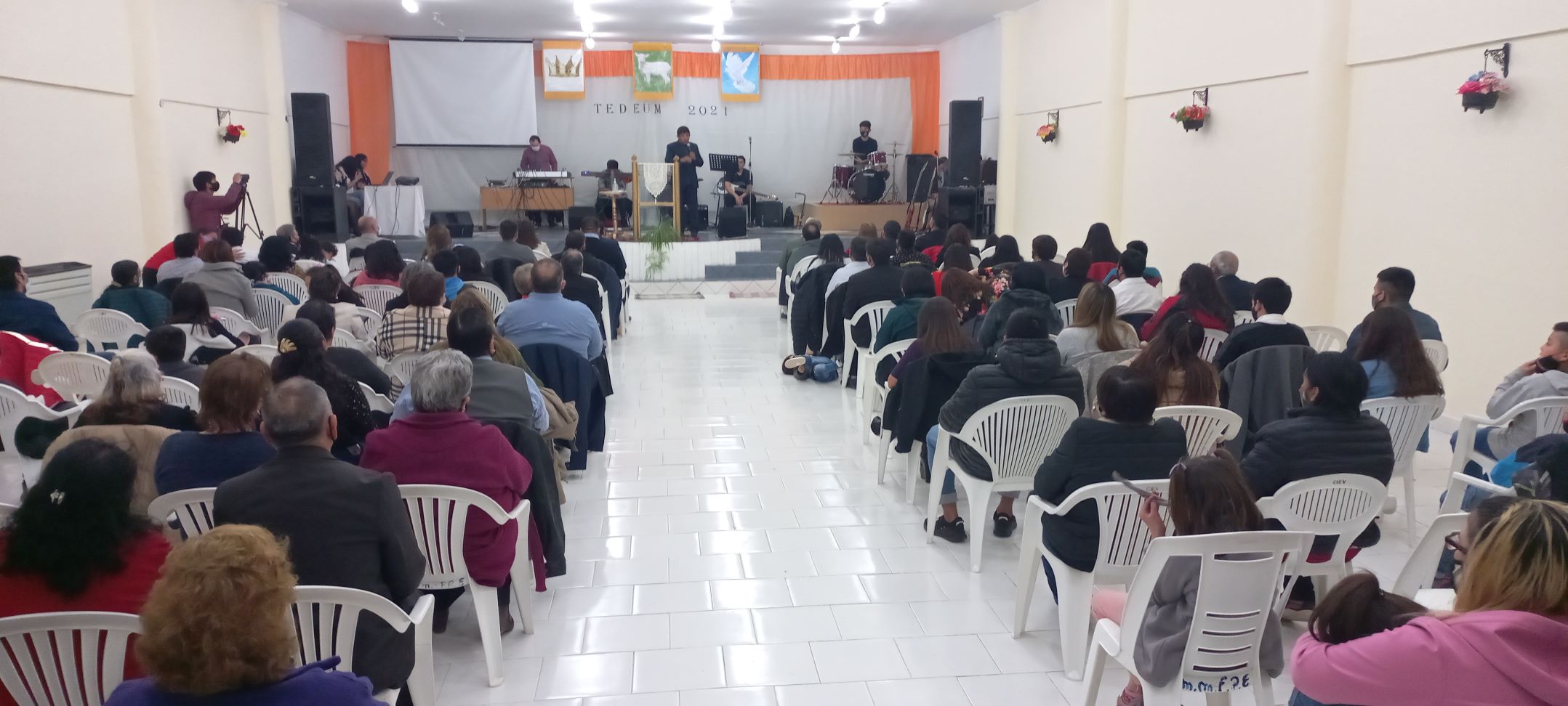 El Tedeum reunió a referentes de las distintas iglesias evangélicas de Jacobacci. Foto: José Mellado.