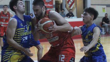 Lucas Villanueva fue la figura del Rojo en La Caldera. (Foto: Oscar Livera)