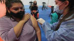 Así es la vacunación en Neuquén este primer lunes de 2022