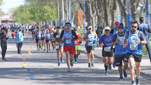 En fotos: lo que dejó la prueba atlética Aniversario de Roca