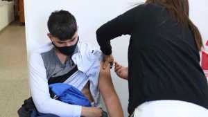 El 73% de los mayores de 18 años tiene esquema completo de vacunas en Neuquén