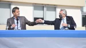 Massa: «Macri llama a la destitución del gobierno, nosotros convocamos a la oposición a una mesa de diálogo»