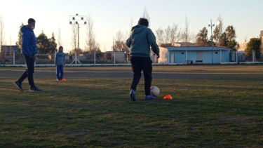 El club barrial de Patagones se encuentra preparando todo de cara a la visita del Millonario. Foto Gentileza. 