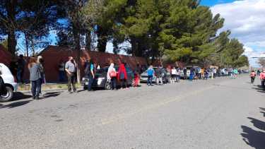 Quienes quieran recibir la segunda dosis de AstraZeneca deber ir al colegio Don Bosco. 