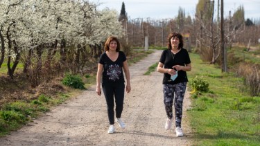 Beatriz y Mariela no dudaron ante la toma y lucharon para recuperar sus tierras. Foto Juan Thomes.