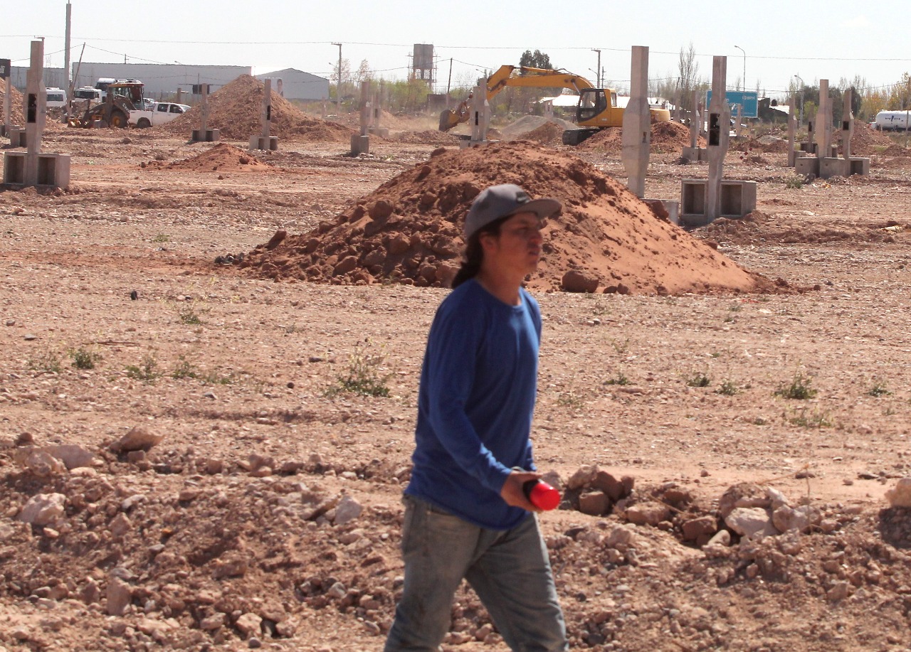 El distrito 7 (869lotes) en la zona de meseta, fue el primero en ser entregado por la modalidad lote con servicios. Los preadudicatarios el sábado fueron sorteados para el distrito 6, 3 y los lotes con servicio de la ampliación del ejido (foto archivo Oscar Livera ) 