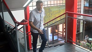 Hay ejecución fiscal por fraude estatal, pero no logran notificar al condenado en Río Negro