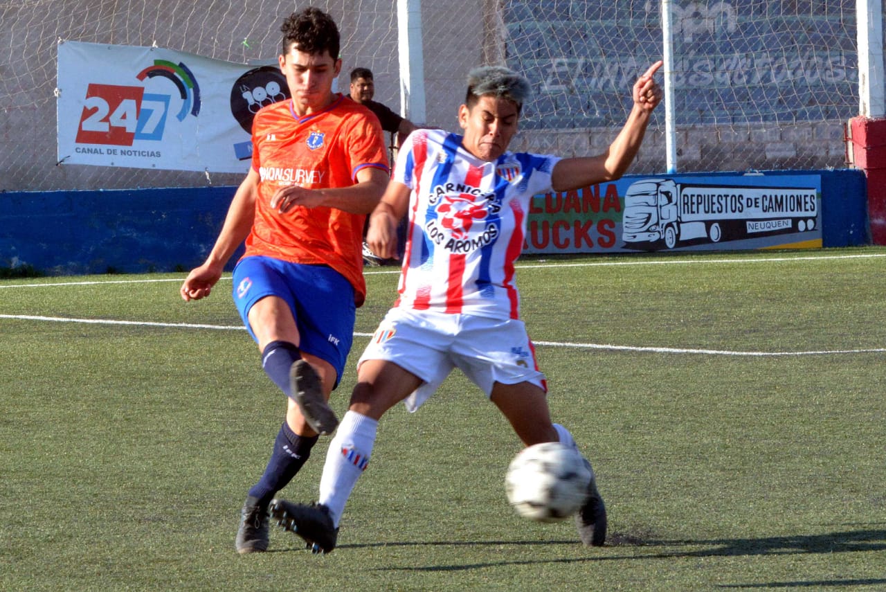 Patagonia le ganó a Atlético y quedó a tres de la cima. (Foto: Yamil Regules)