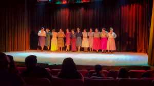 Mujeres folclóricas de la región emocionaron al público roquense