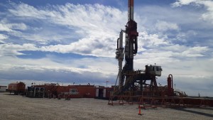 YPF comenzó a perforar el primer pozo horizontal de Santa Cruz