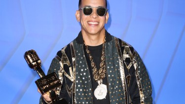 Daddy Yankee es el primer músico urbano en recibir el premio Salón de la Fama de Billboard.