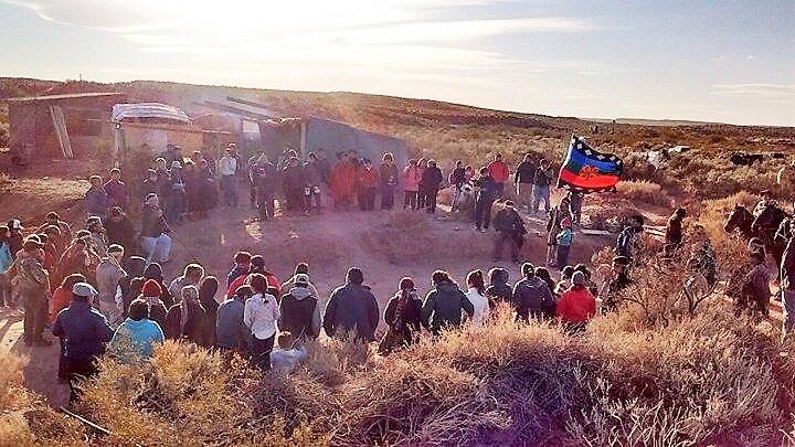 La comunidad Fvta Xayen, cerca de Añelo, tenía una orden de desalojo desde octubre. (Foto: archivo gentileza).-