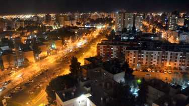 Las luminarias de Gaido comenzarán a llegar la semana que viene para cambiar la vista nocturna de Neuquén
