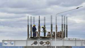 Río Negro junta dólares para pagar los intereses del Plan Castello