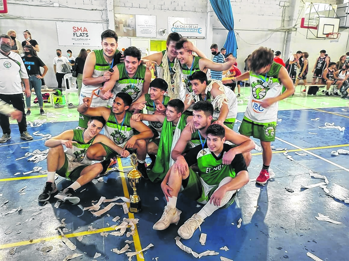 Biguá se quedó con el trofeo del Apertura en la final disputada ayer en Neuquén. Foto: Federación de Básquet de Neuquén