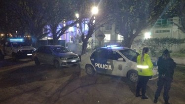 Desarticularon una fiesta clandestina en plena veda electoral.