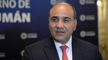 El jefe de ministros y un sorpresivo viaje a Estados Unidos. 