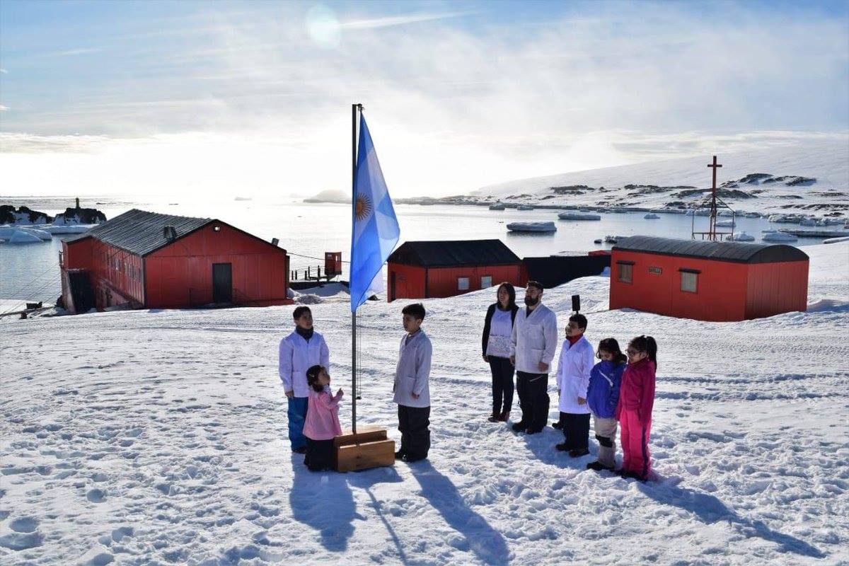 La escuela Nº38 "Presidente Raúl Alfonsín" se encuentra en la base antártica Esperanza y depende del gobierno de la provincia de Tierra del Fuego.