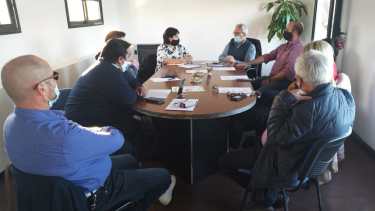 La reunión contó con la presencia de la ministra provincial, Martha Vélez. Foto: gentileza.
