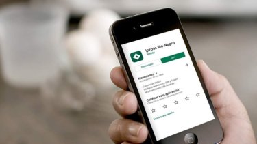 Ya unos 51 mil afiliados directos utilizan la aplicación móvil de la obra social provincial. Foto Archivo