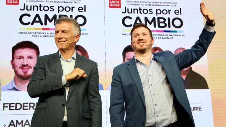 Mauricio Macri hizo una recorrida de campaña por la provincia de Santa Fe.