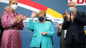 Con la derrota de Angela Merkel, partidos alemanes se lanzan a formar el primer Gobierno sin ella