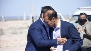 Gutiérrez se metió en la campaña municipal y pidió votar sí a la enmienda