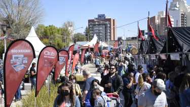 Domingo y Yo Como en Neuquén. Foto Flor Salto. 