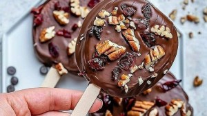 Esta receta te va a encantar: manzanas de chocolate