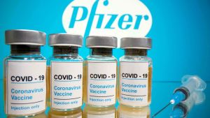 Pfizer inicia un ensayo clínico de vacuna basada en la variante Ómicron del Covid-19