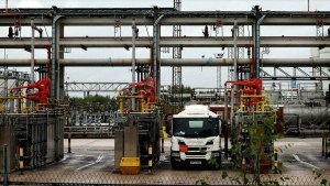 La «tormenta perfecta» que causó pánico y dejó sin combustible a gran parte del Reino Unido