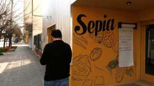 En un mes sufrieron dos asaltos en un local ubicado a metros de la Regional II de Policía, en Roca