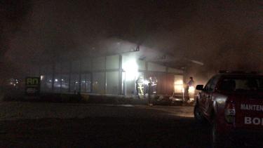 El incendio se produjo este domingo a la madrugada.  Foto: gentileza
