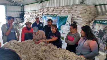 Este lunes, una veintena de trabajadores rurales comenzaron el curso dictado por el Prolana. Foto: gentileza. 