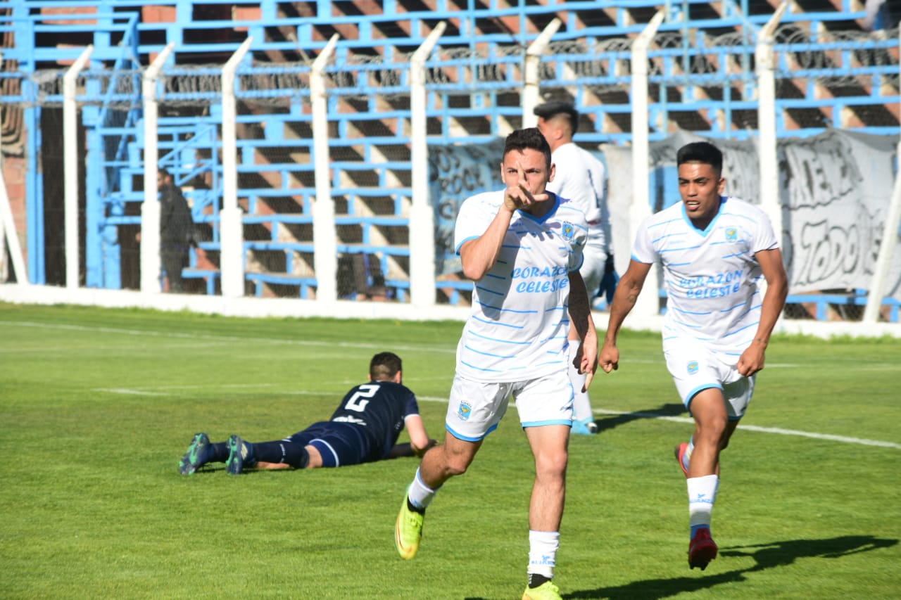 Braian González sigue afilado en el Gallo con otros dos goles. (Foto: Gentileza Carlos Martínez)