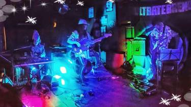 En el ciclo de Músicos Autoconvocados, Ultraterreno será una de las formaciones que sonará en vivo este sábado. Foto: Gentileza 