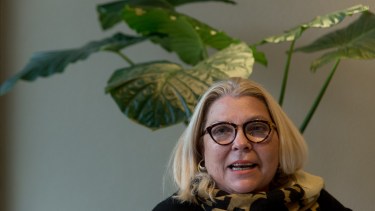 Elisa Carrió llegó a Bariloche para encabezar un acto de apoyo al candidato a diputado nacional de Juntos por el Cambio, Aníbal Tortoriello. (Foto: Marcelo Martínez)