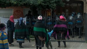 Comenzaron las indagatorias a mapuches imputados por usurpar un lote privado en Villa Mascardi