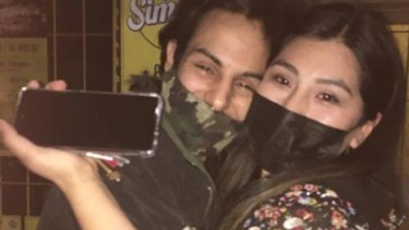 Heroico gesto de un joven con una desconocida a la que le habían robado el celular. 