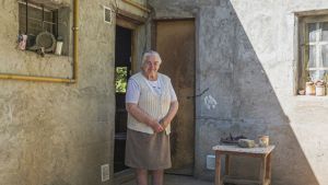 Doña Eloina, de Huinganco: risas, tristeza, abandono