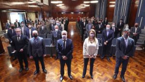 Un Gobierno lleno de contradicciones