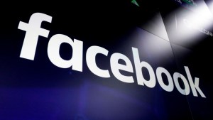 Apremiado, Facebook ajusta su postura ante los niños