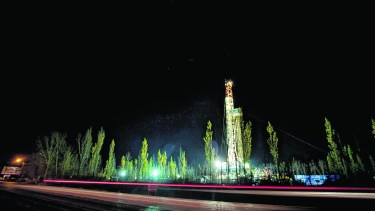 La producción hidrocarburífera todavía se mantiene por debajo de los niveles prepandémicos.