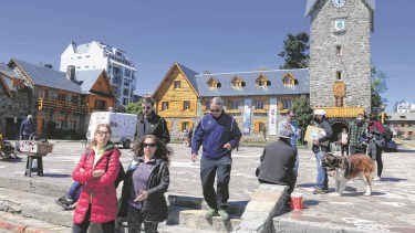 El turismo se siente en las calles de Bariloche. Foto: Chino Leiva