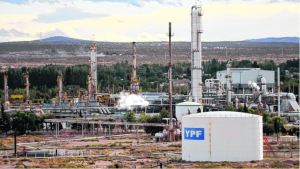 Crece el rechazo en Neuquén a la migración de inversiones de YPF