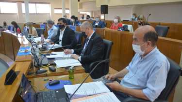 La aprobación del presupuesto el jueves 2 de diciembre dependerá de los votos que logre de la principal bancada de la oposición (foto Yamil Regules) 