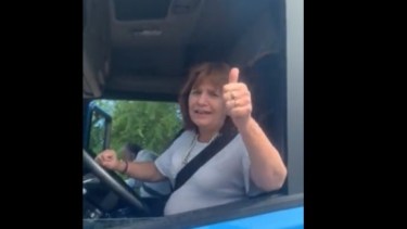 Bulrrich manejó un camión en Cipolletti. 