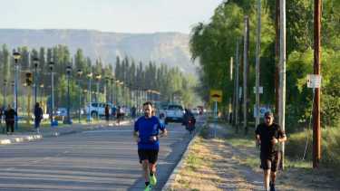 Algunos lotes están ubicados sobre calle Viterbori en barrios privados. (Foto archivo)