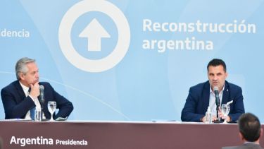 Darío Martínez y el presidente Alberto Fernández. Foto: Archivo.